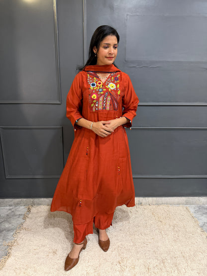 Rust Radiance – Embroidered Mul Cotton Kurta Set with Dupatta