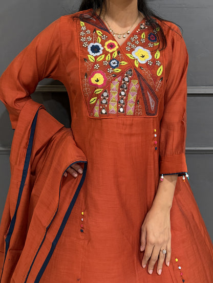 Rust Radiance – Embroidered Mul Cotton Kurta Set with Dupatta