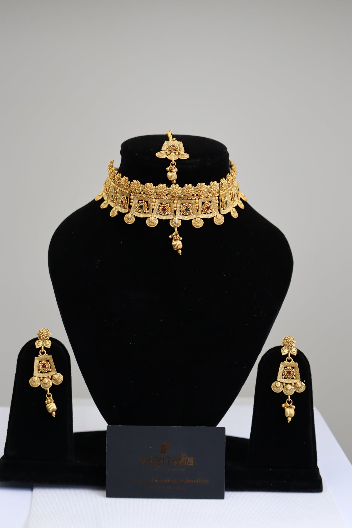Matte Gold Temple-Style Choker Necklace Set with Maang Tikka