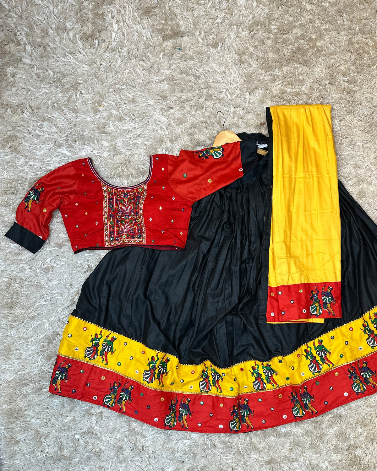 Dandiya Print Navratri Lehenga Choli