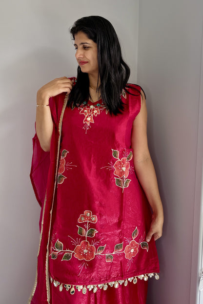 Magenta Pink Embroidered Chanderi Silk Kurta Plazzo Set with Dupatta