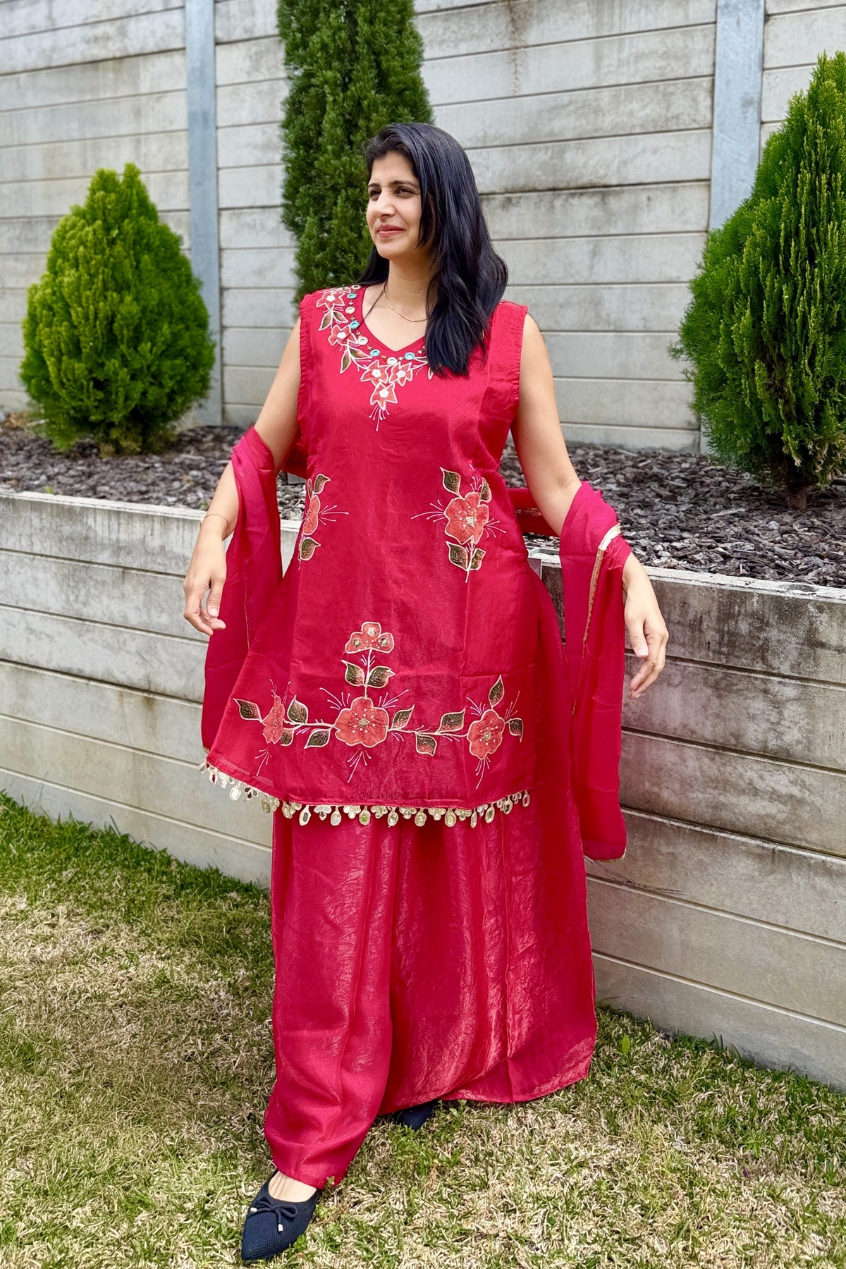 Magenta Pink Embroidered Chanderi Silk Kurta Plazzo Set with Dupatta